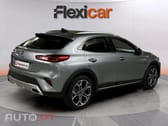 Kia Xceed 1.4 T-GDI Tech + SRF 7DCT