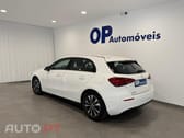 Mercedes-Benz A 200 Outro
