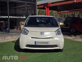 Toyota iQ 1.0 VVT-i