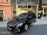 Volvo V40 Cross Country 2.0 D2 Momentum