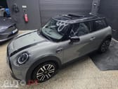 MINI Cooper Cooper SE Premium Extra Essential