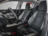Peugeot 308 1.2 PureTech Allure Faróis Full LED