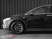 Tesla Model X 75D