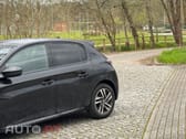 Peugeot 208 1.2 PureTech Allure EAT8