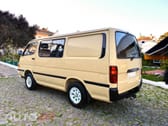Toyota HiAce 2.4 D LH102L