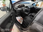 Peugeot 208 1.2 PureTech Signature