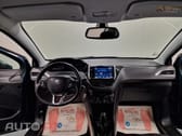 Peugeot 2008 1.2 PURETECH STYLE