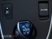 Toyota Auris Outro