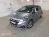 Peugeot 208 1.2 PureTech Signature