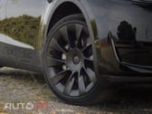 Tesla Model Y Standard Range RWD
