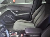 Peugeot E-2008 50 kWh Allure Pack