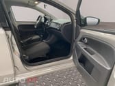 Volkswagen Up! Outro