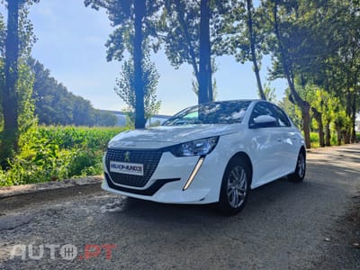 Peugeot 208  1.2 PureTech Allure EAT8