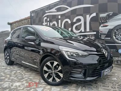 Renault Clio Outro