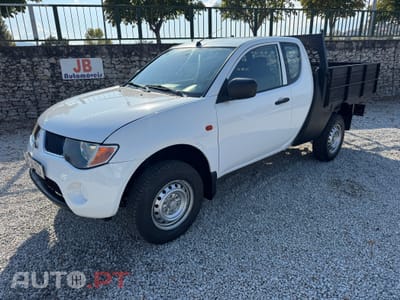 Mitsubishi L200 2.5 DI-D Club Invite 3L 4WD
