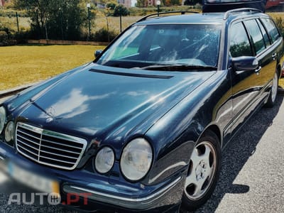 Mercedes-Benz 320 Avantagard