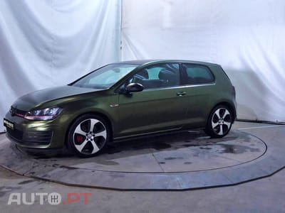 Volkswagen Golf GTI Performance BlueMotion