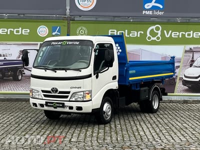 Toyota Dyna 3.0  BASCULA TRILATERAL
