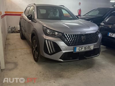 Peugeot 2008 PureTech 100 Stop&Start Allure Pack. 2025 – 12.252km. GARANTIA DE FÁBRICA ATÉ 2028