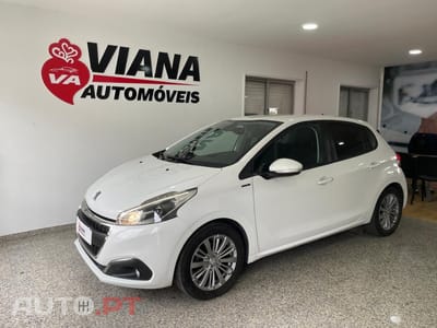 Peugeot 208 1.2 PureTech Signature