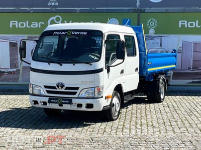 Toyota Dyna 3.0 D4D  6 LUGARES BASCULA