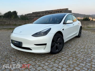 Tesla Model 3 RWD