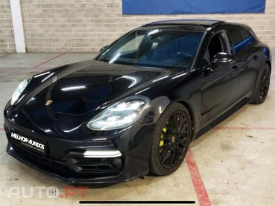 Porsche Panamera 4 E-Hybrid