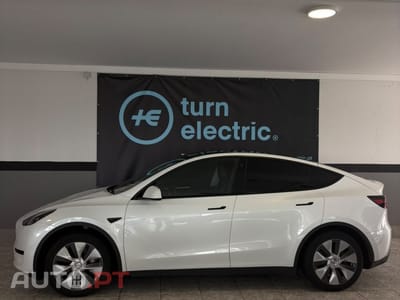 Tesla Model Y Long Range RWD