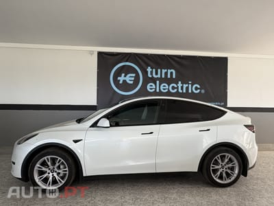Tesla Model Y RWD