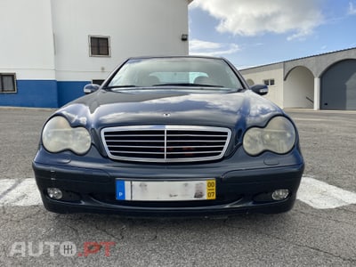 Mercedes-Benz C 220 AvantGuarde