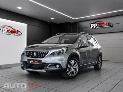 Peugeot 2008 1.2 PureTech Crossway