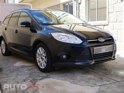 Ford Focus 1.0 EcoBoost S&S Champions Edition