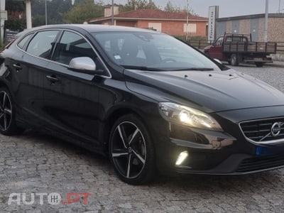 Volvo V40 D2