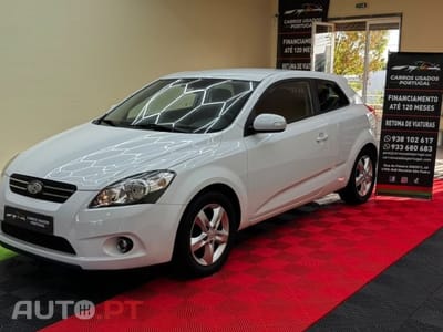Kia Ceed S Coupé 1.4 CVVT EX ISG