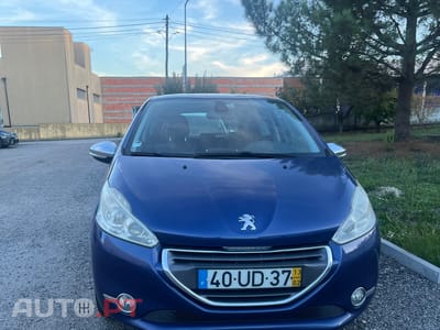 Peugeot 208 Allure