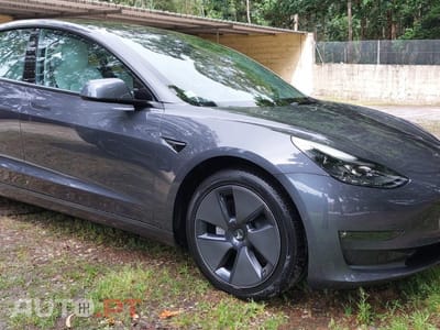 Tesla Model 3 Long-Range Dual Motor AWD
