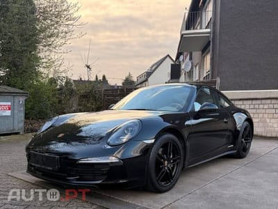 Porsche 911 Carrera 4