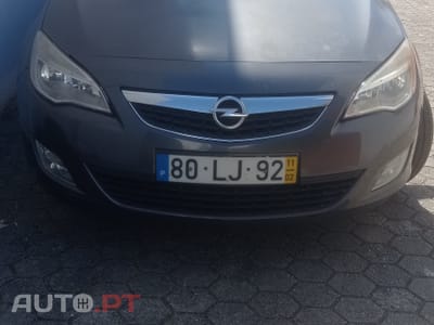 Opel Astra Sports Tourer Sport