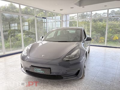 Tesla Model 3 Long-Range Dual Motor AWD