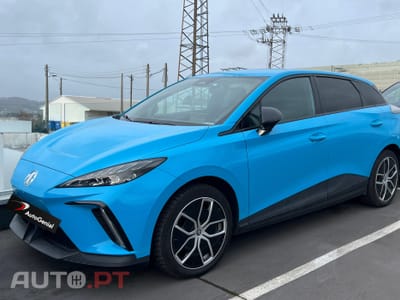 MG MG4 64 kWh Luxury