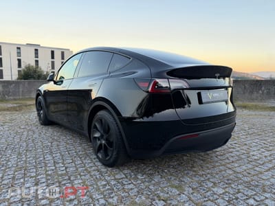 Tesla Model Y RWD