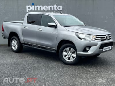 Toyota Hilux 2.4 D-4D 2WD CD Tracker