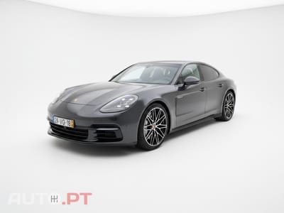 Porsche Panamera 4 E-Hybrid Platinum Edition