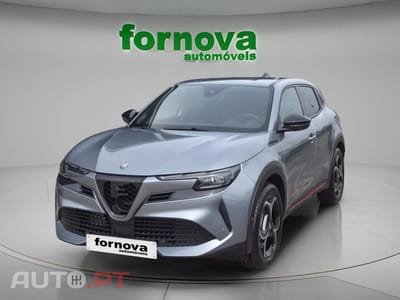 Alfa Romeo Junior 1.2 Sport Speciale Q4 eDCT6