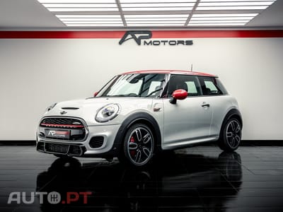 MINI Cooper John Cooper Works