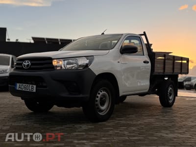 Toyota Hilux 2.4 D-4D 4WD CS CM