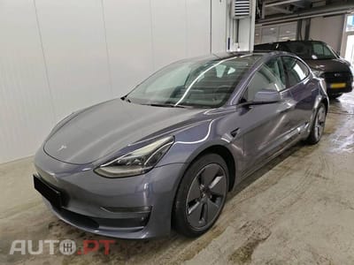 Tesla Model 3 Long-Range AWD
