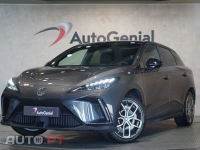 MG MG4 64 kWh Luxury