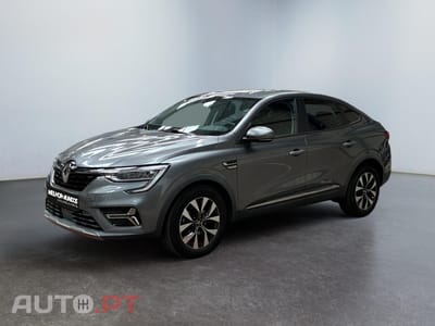 Renault Arkana 1.6 E-Tech Business