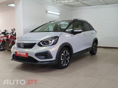 Honda Jazz 1.5i-MMD Crosstar Executive